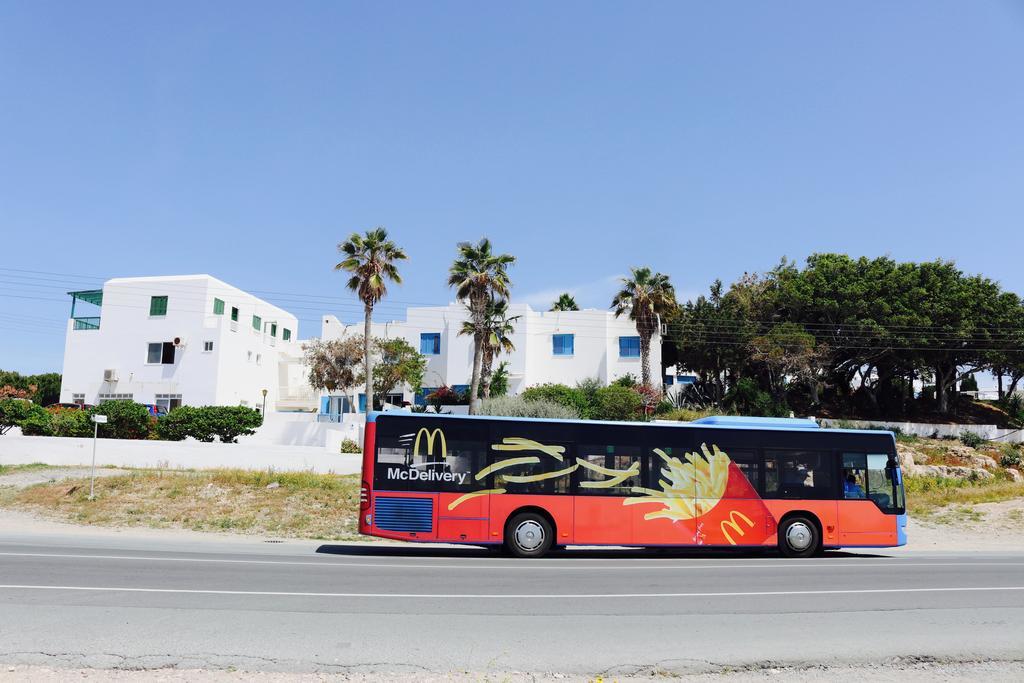 Paphos Ikaria Village Sea View Apartment מראה חיצוני תמונה